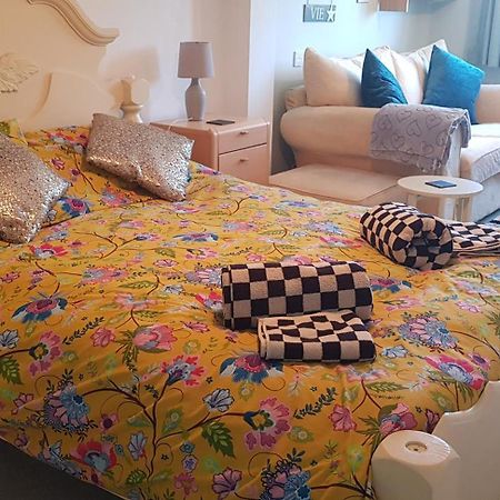 Mermaid Cottages Фринтон-он-Си Экстерьер фото